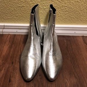 Zara Basic collection flats/boots-never worn